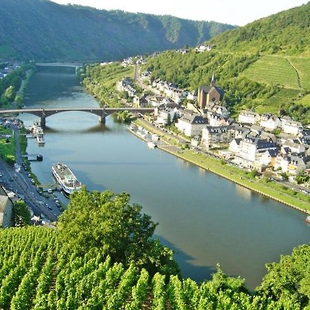 Living In The Historic Cochem Old Town Apartment Exterior photo